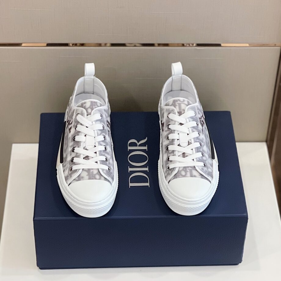 B23 Low Top Dior Oblique Sneaker - CDO009