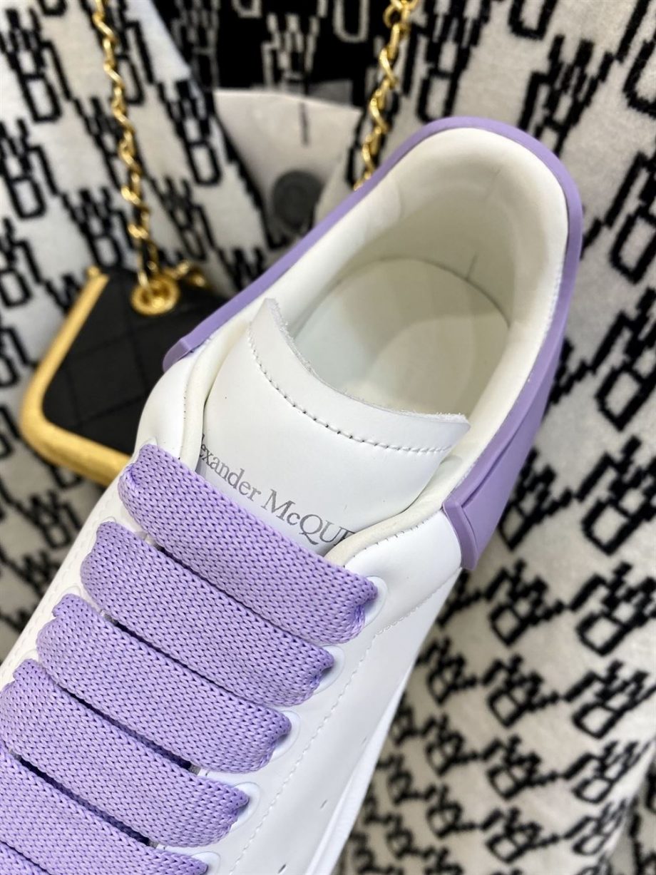 Alexander Mcqueen Women'S White Purple Oversized Sneakers - Am032