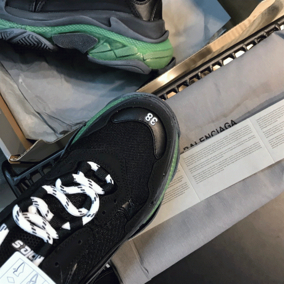 Balenciaga Triple S Clear Sole Sneaekers In Black And Green - Bb040