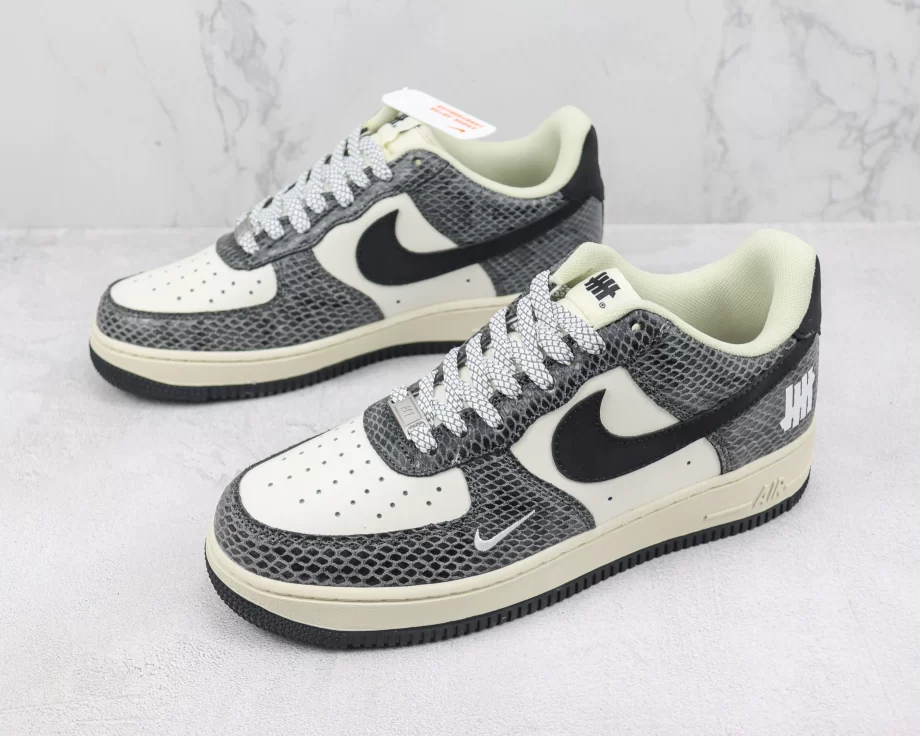 Nike Air Force 1 Premium White Black Net - AF040