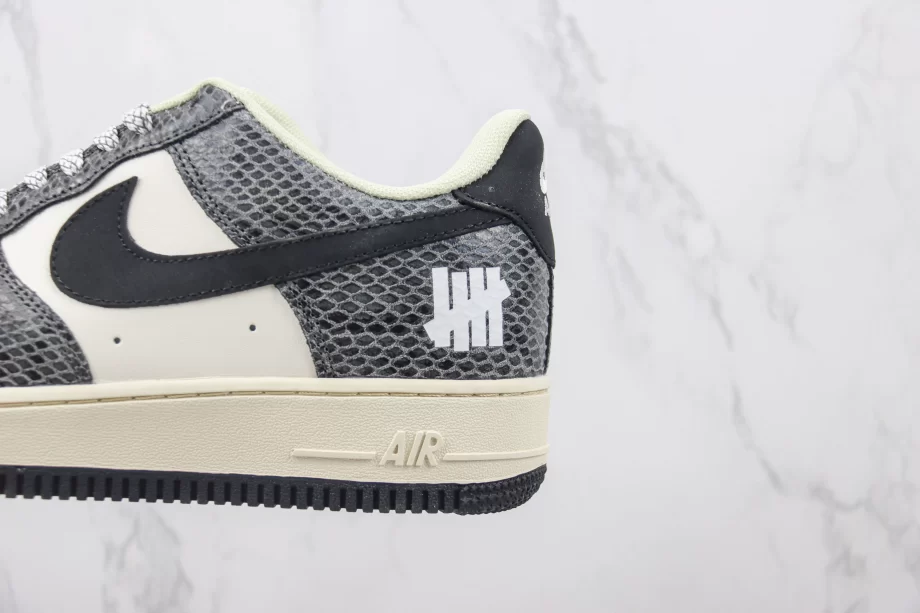 Nike Air Force 1 Premium White Black Net - AF040