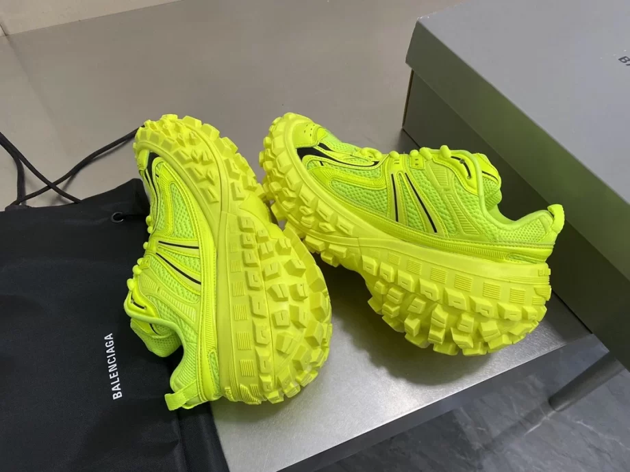 Balenciaga Men's Bouncer Sneaker In Fluo Yellow - BB214