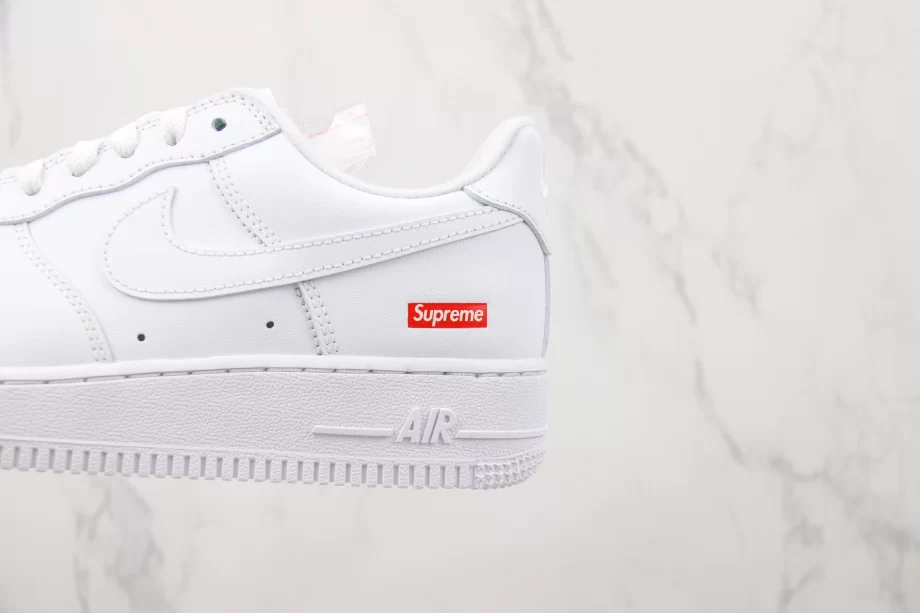 Nike Air Force 1 Low White Supreme - AF035