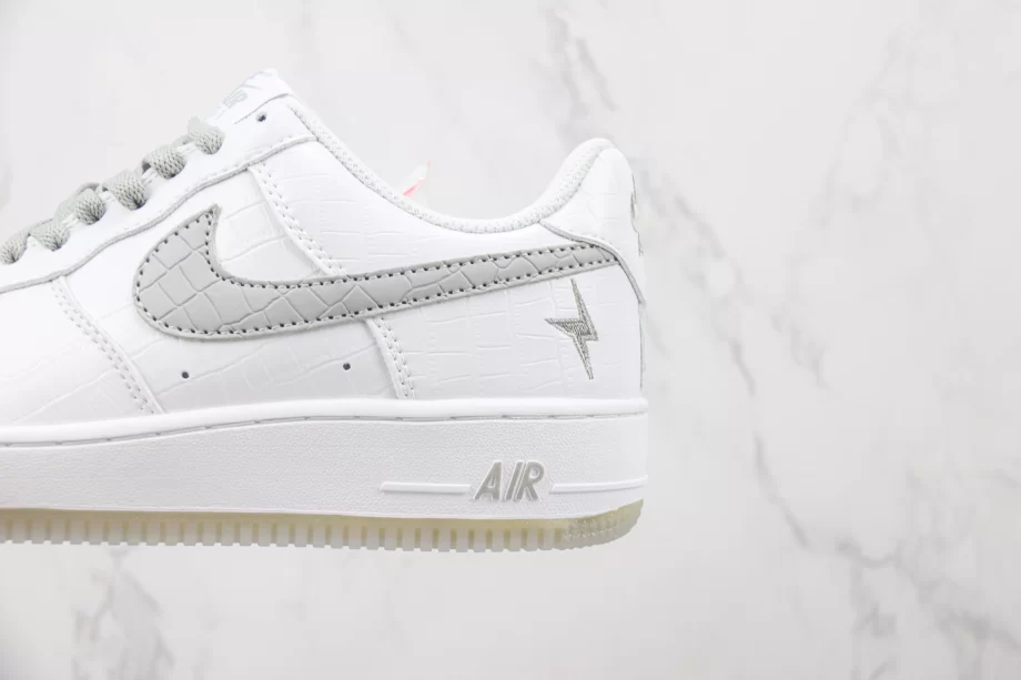 Nike Air Force 1 Low Retro Metallic Silver - AF055