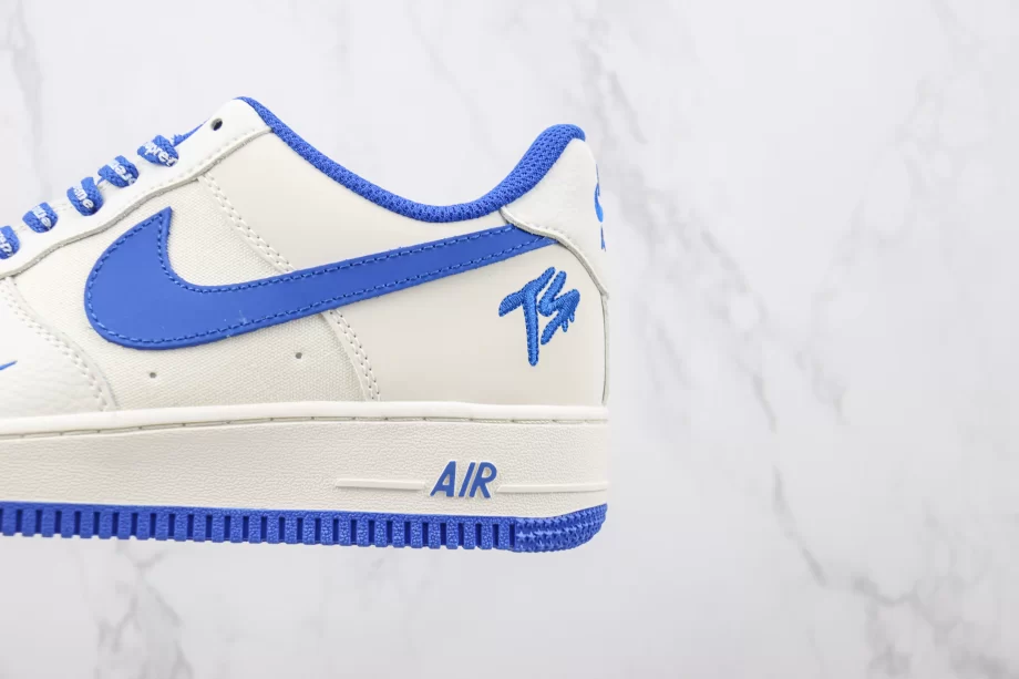 Nike Air Force 1 Medium Blue 'Supreme' - AF047