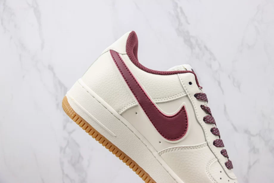 Nike AF1 Premium in White and Red - AF090