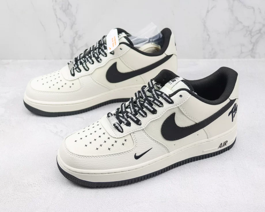 Nike AF1 Low Cream White Black 'Supreme' - AF079