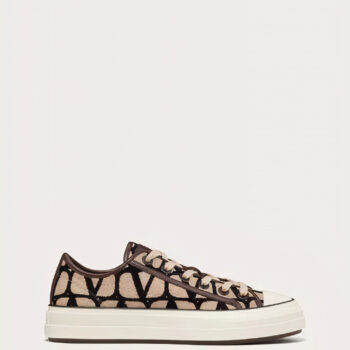 Valentino Garavani Toile Iconographe Totaloop Low Top Sneakers in Beige/Black - VLS072