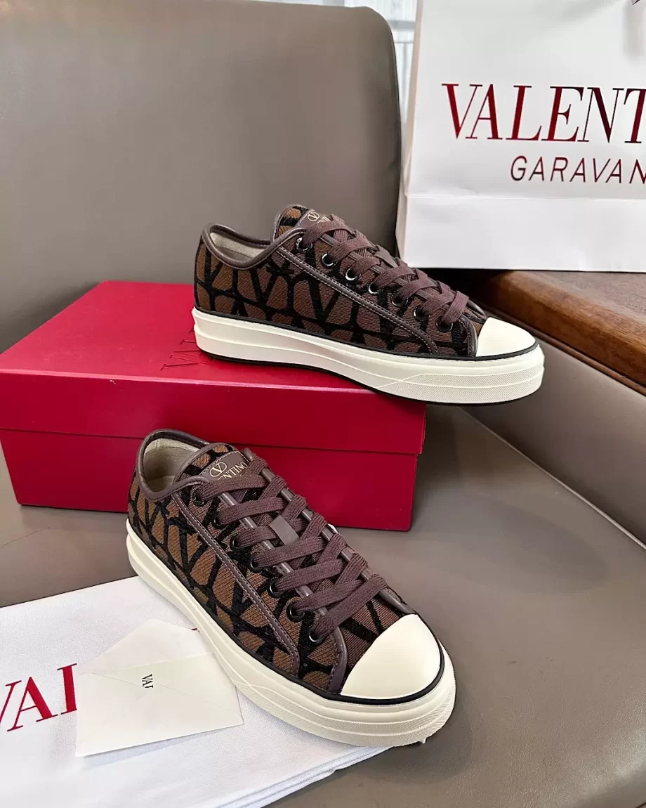 Valentino Garavani Toile Iconographe Totaloop Low Top Sneakers in FondantBlack - VLS074