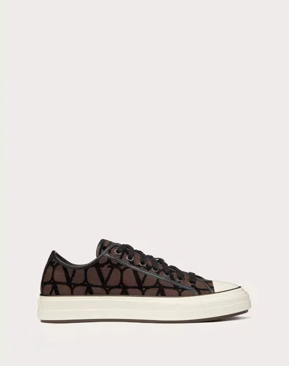 Valentino Garavani Toile Iconographe Totaloop Low Top Sneakers in FondantBlack - VLS074