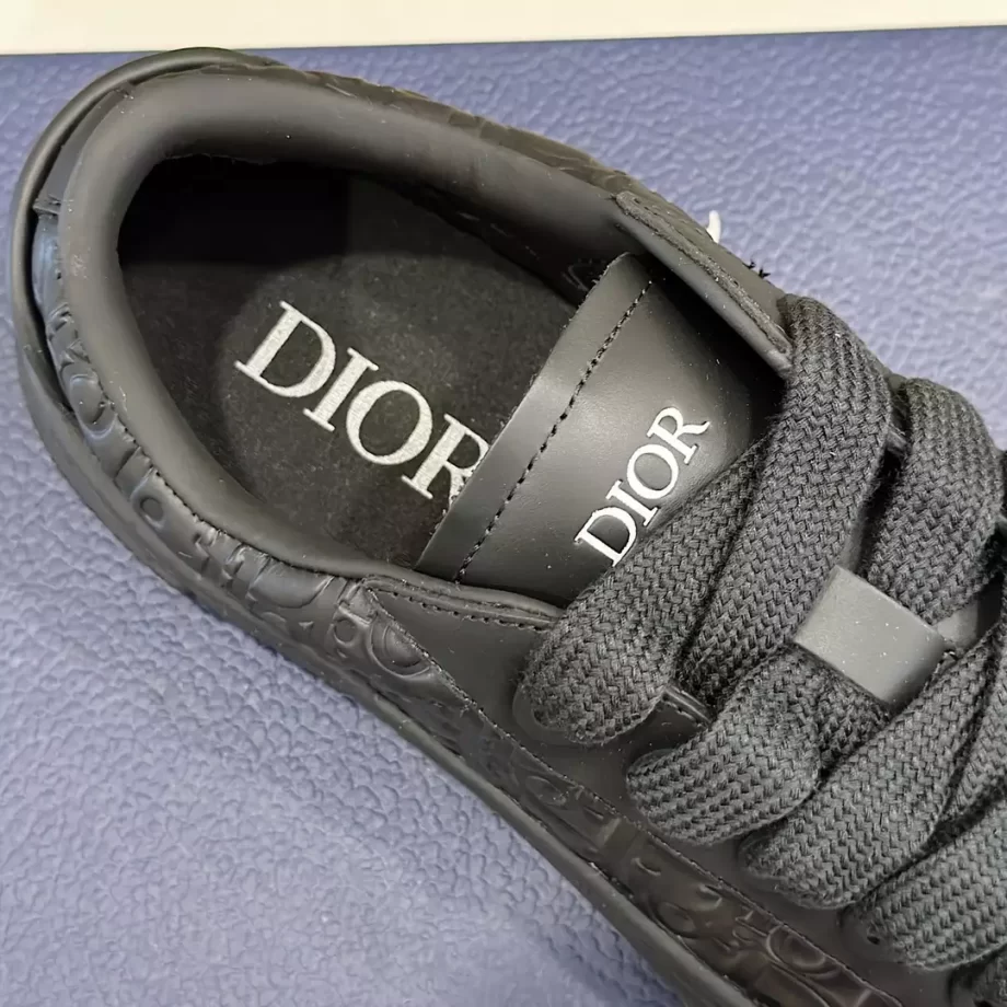 B33 Sneaker Black Grained Calfskin and Black Dior Gravity Leather - CDO139