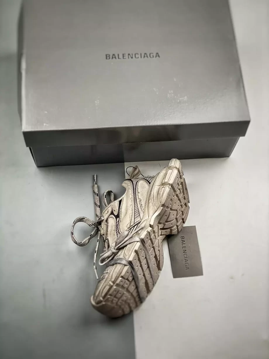 Balenciaga Men's 3XL Sneaker in Beige Destroyed Canvas - BB305