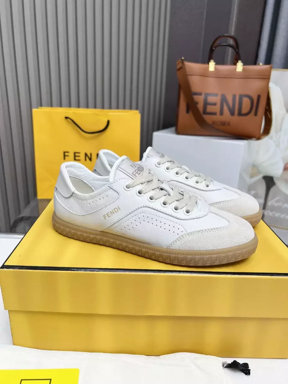 Fendi Flair White Leather Low-Tops Sneakers - FD031