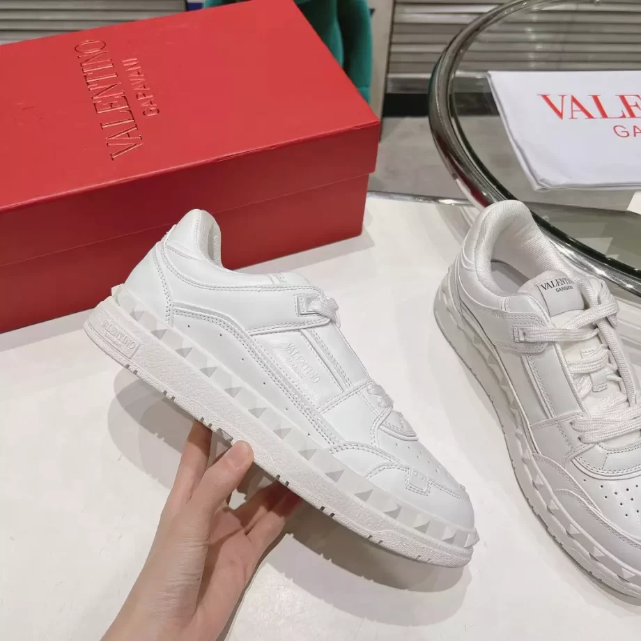 Valentino Freedots Low-Top Sneaker in Calfskin - VLS078