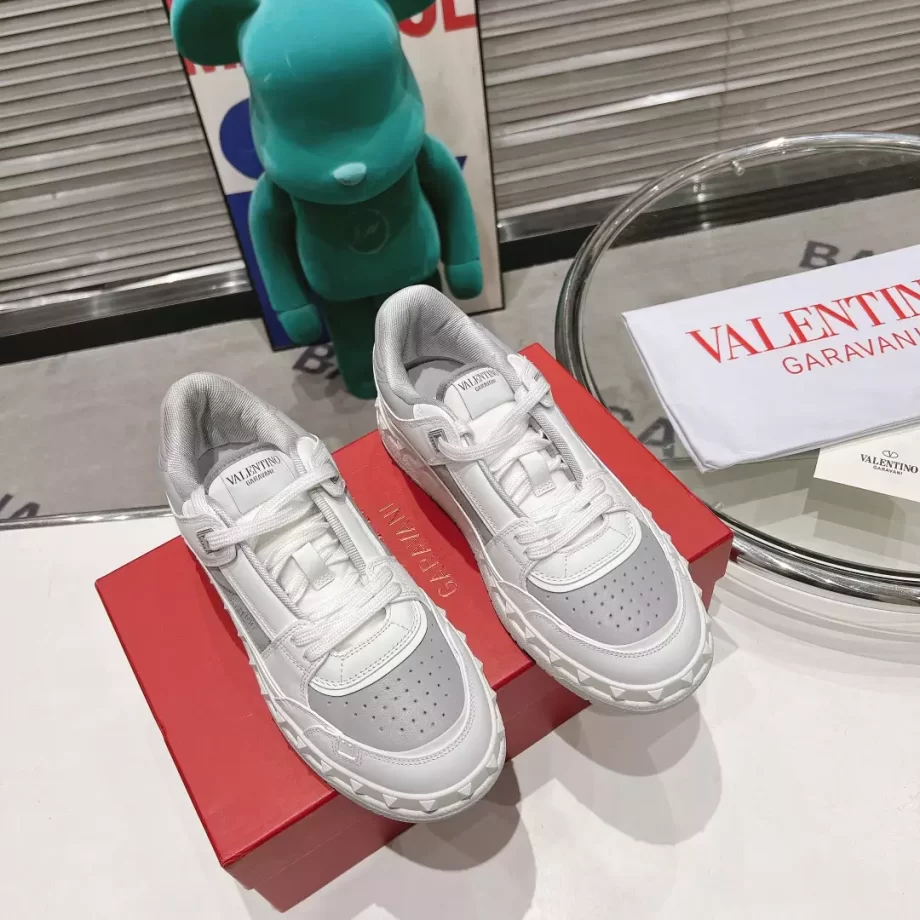 Valentino Freedots Low-Top Sneaker in Calfskin - VLS080