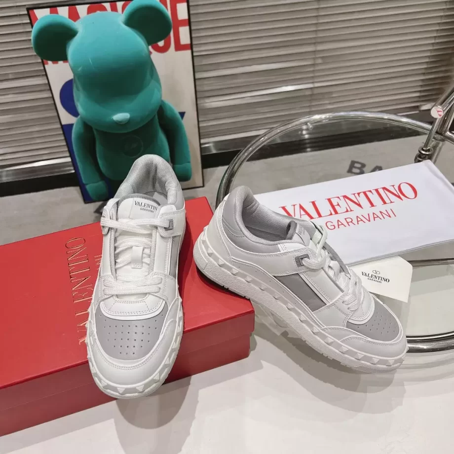 Valentino Freedots Low-Top Sneaker in Calfskin - VLS080