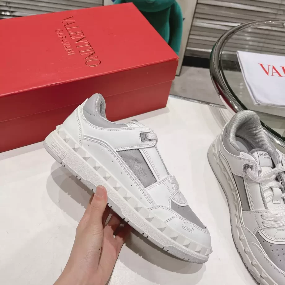 Valentino Freedots Low-Top Sneaker in Calfskin - VLS080