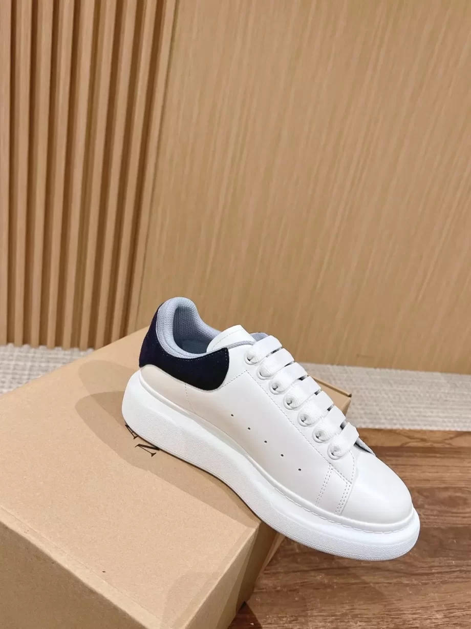 Alexander Mcqueen Oversized Sneaker - AM155