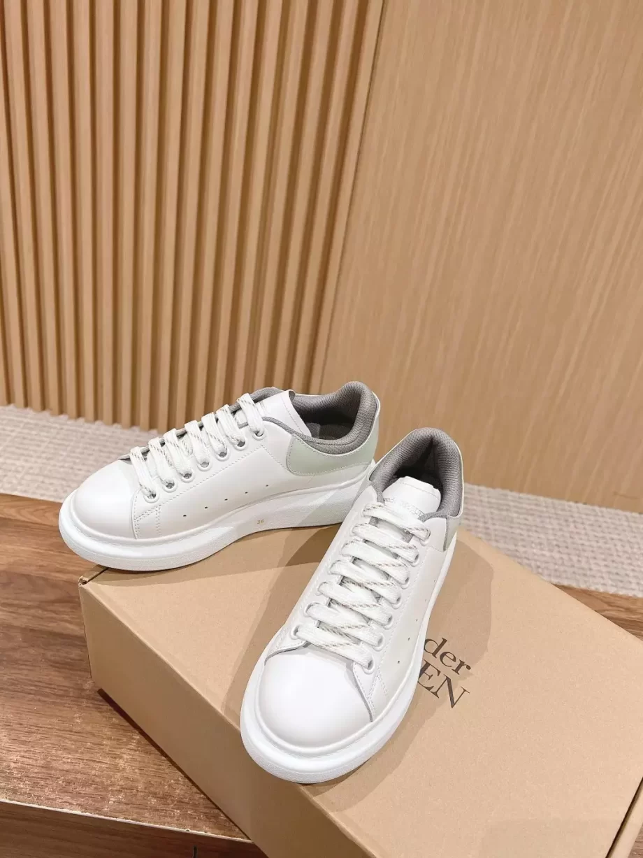 Alexander Mcqueen Oversized Sneaker - AM156