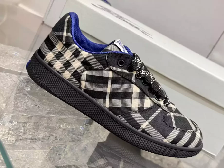 Burberry Check Terrace Sneakers in Black