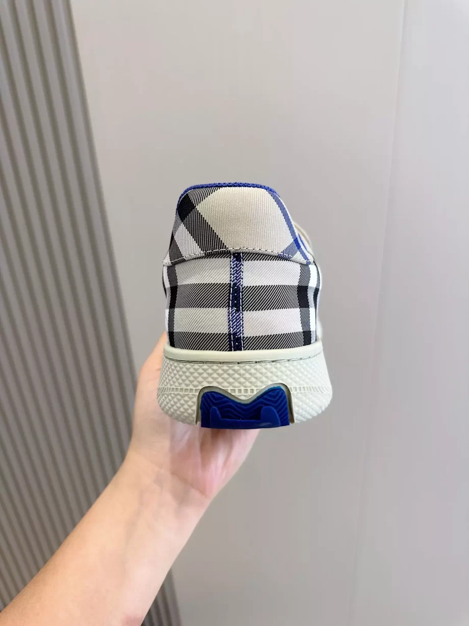 Burberry Check Terrace Sneakers in Lichen - BBR59