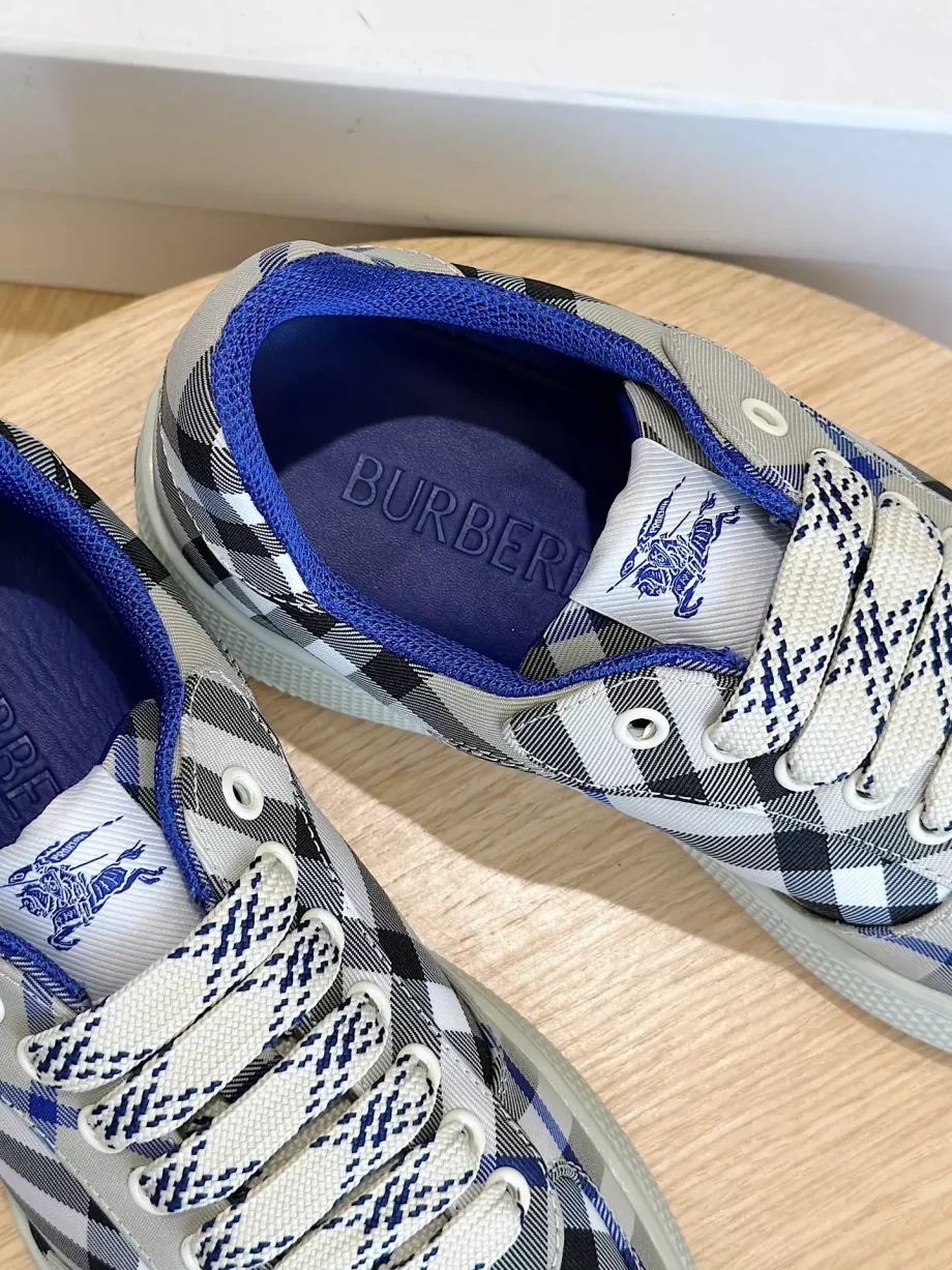 Burberry Check Terrace Sneakers in Lichen - BBR59