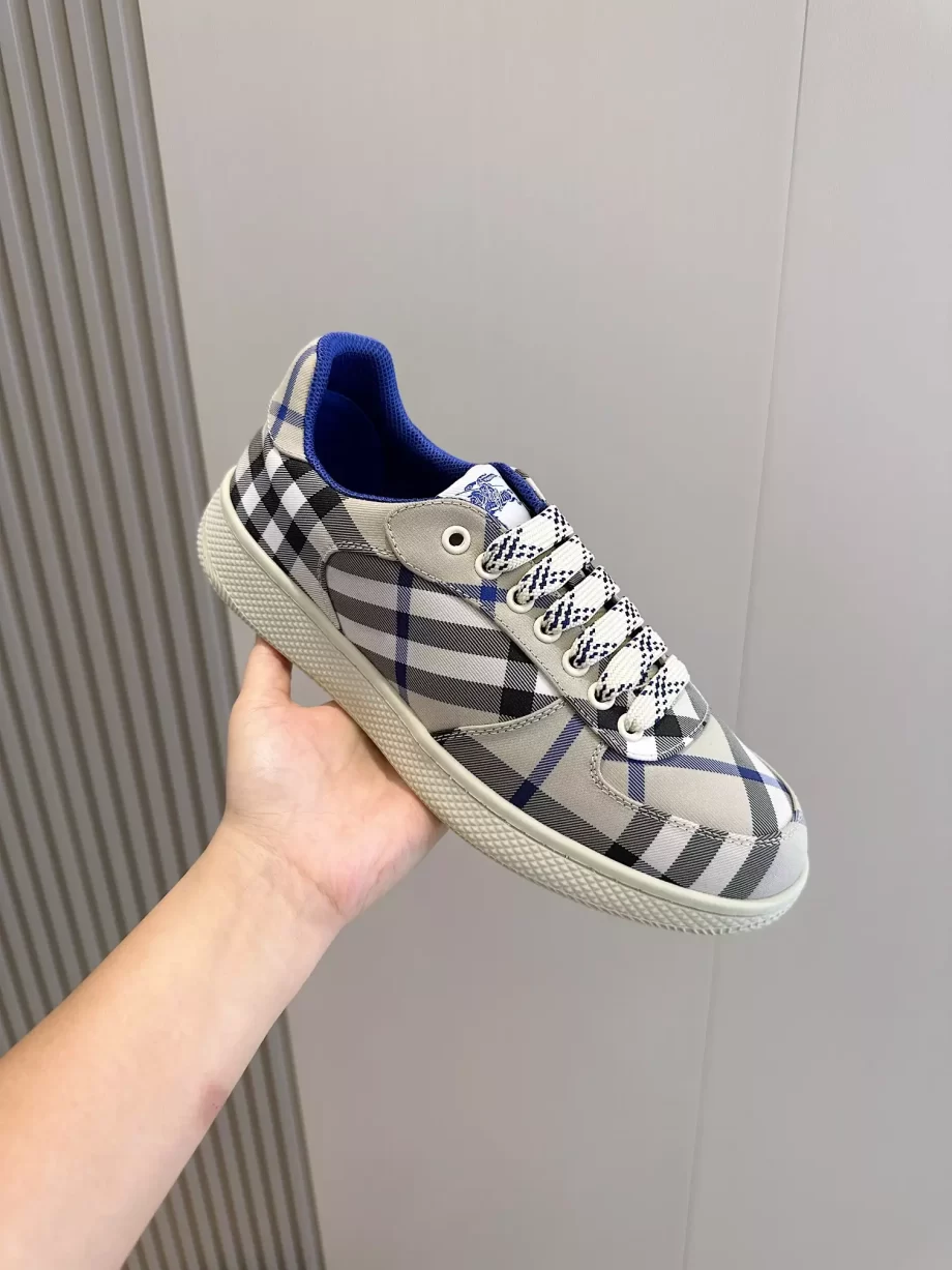 Burberry Check Terrace Sneakers in Lichen - BBR59