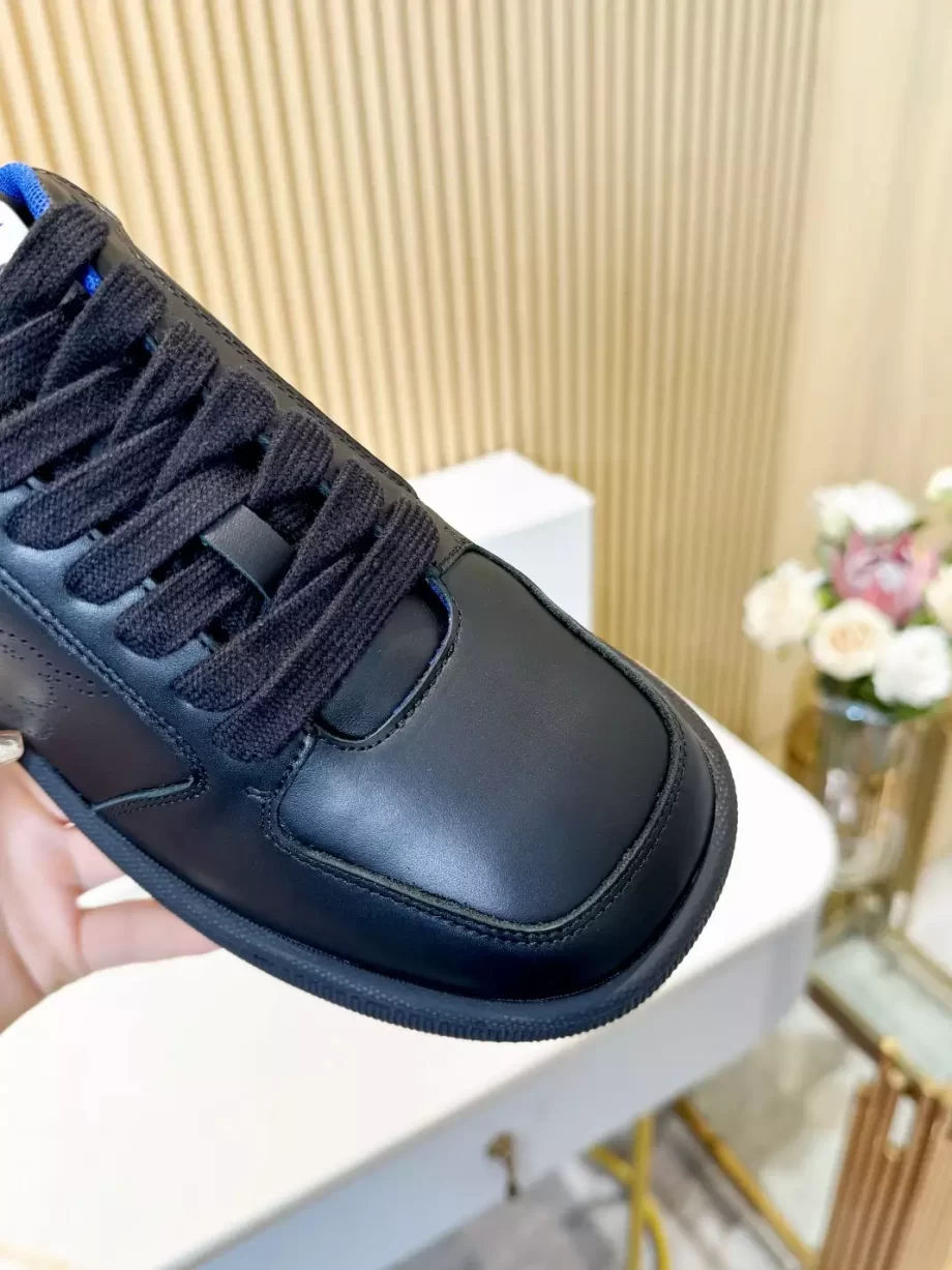 Burberry Leather Stock Sneakers in Black - BBR63