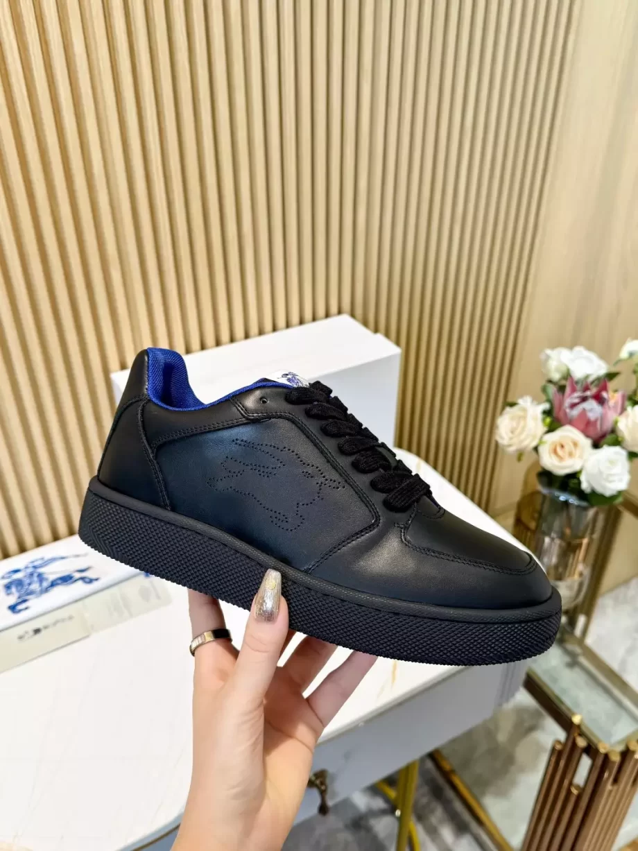 Burberry Leather Stock Sneakers in Black - BBR63