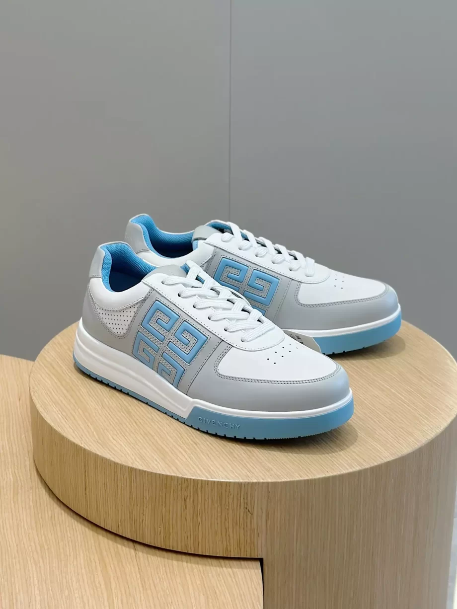 Givenchy G4 Sneakers in Leather and Perforated Leather Grey/Blue - G56V