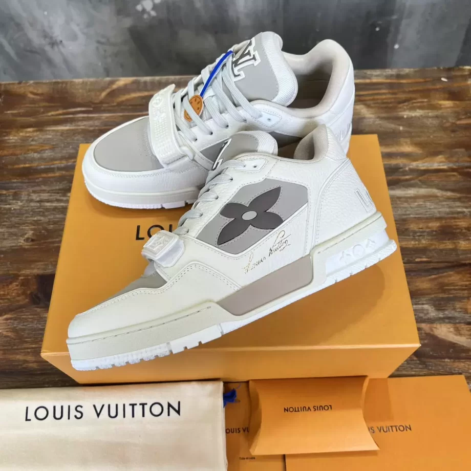 LV Trainer Sneaker Beige Nubuck Calf Leather and Grained Calf Leather - LSVT294