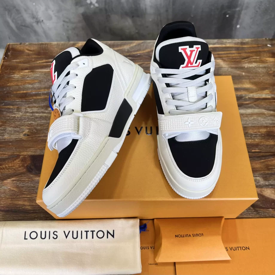 LV Trainer Sneaker Black Nubuck Calf Leather and Grained Calf Leather - LSVT295