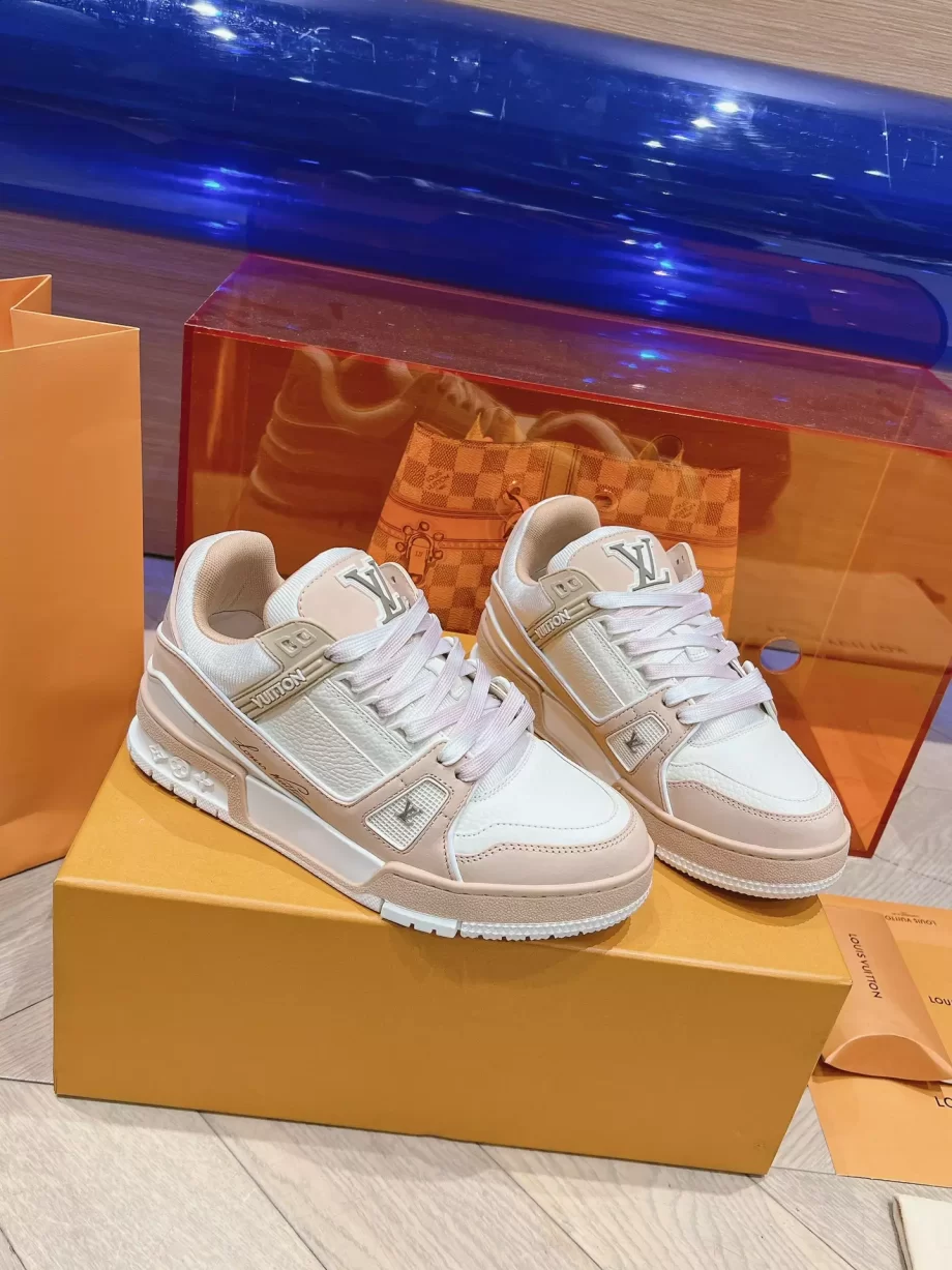 LV Trainer Sneaker Pink Nubuck and Grained Leather - LSVT289