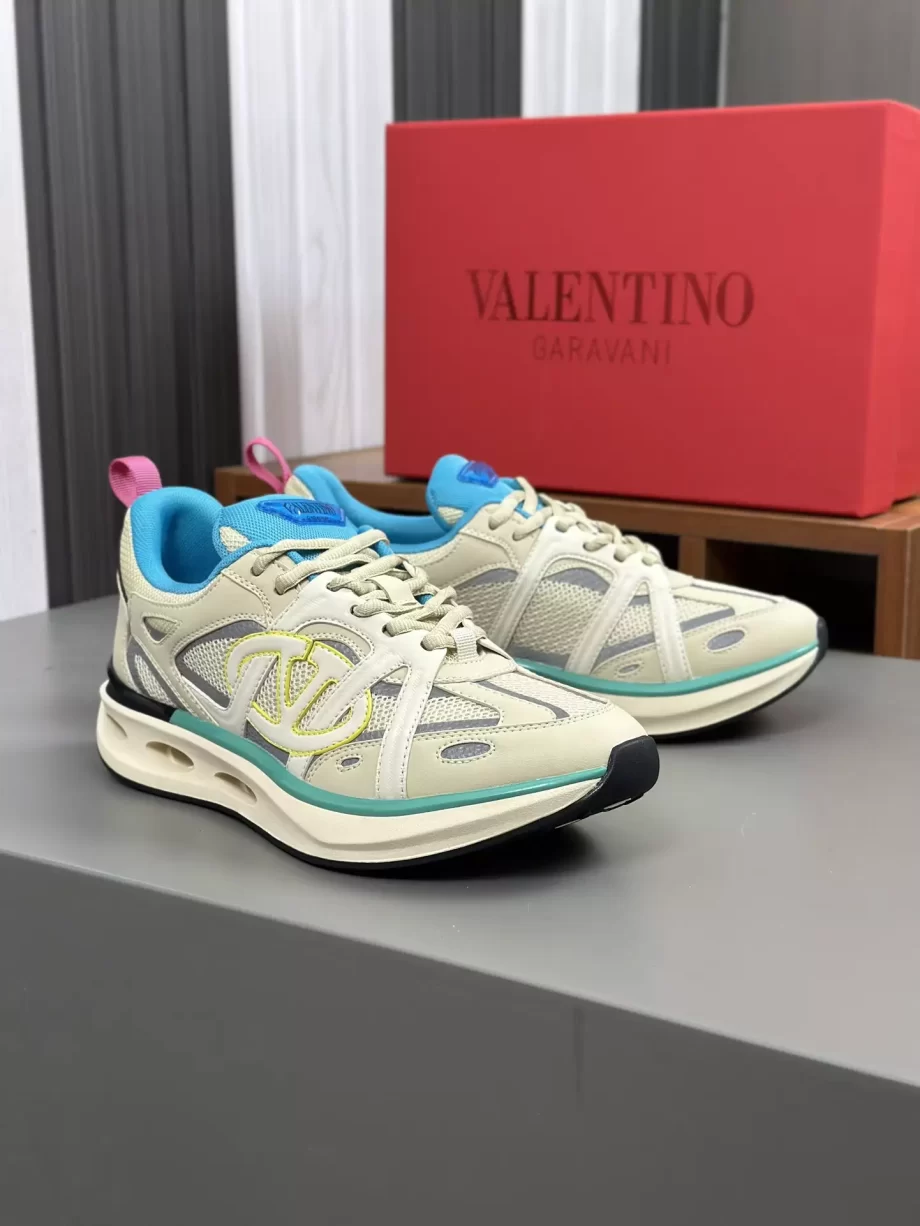 Valentino Vlogo Easyjog Low Top Sneaker in Calfskin And Fabric - VLS085