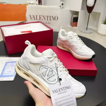 Valentino Vlogo Easyjog Low Top Sneaker in Calfskin And Fabric - VLS086