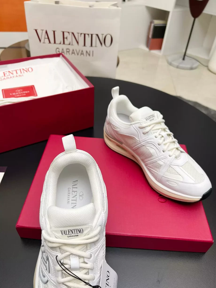 Valentino Vlogo Easyjog Low Top Sneaker in Calfskin And Fabric - VLS086